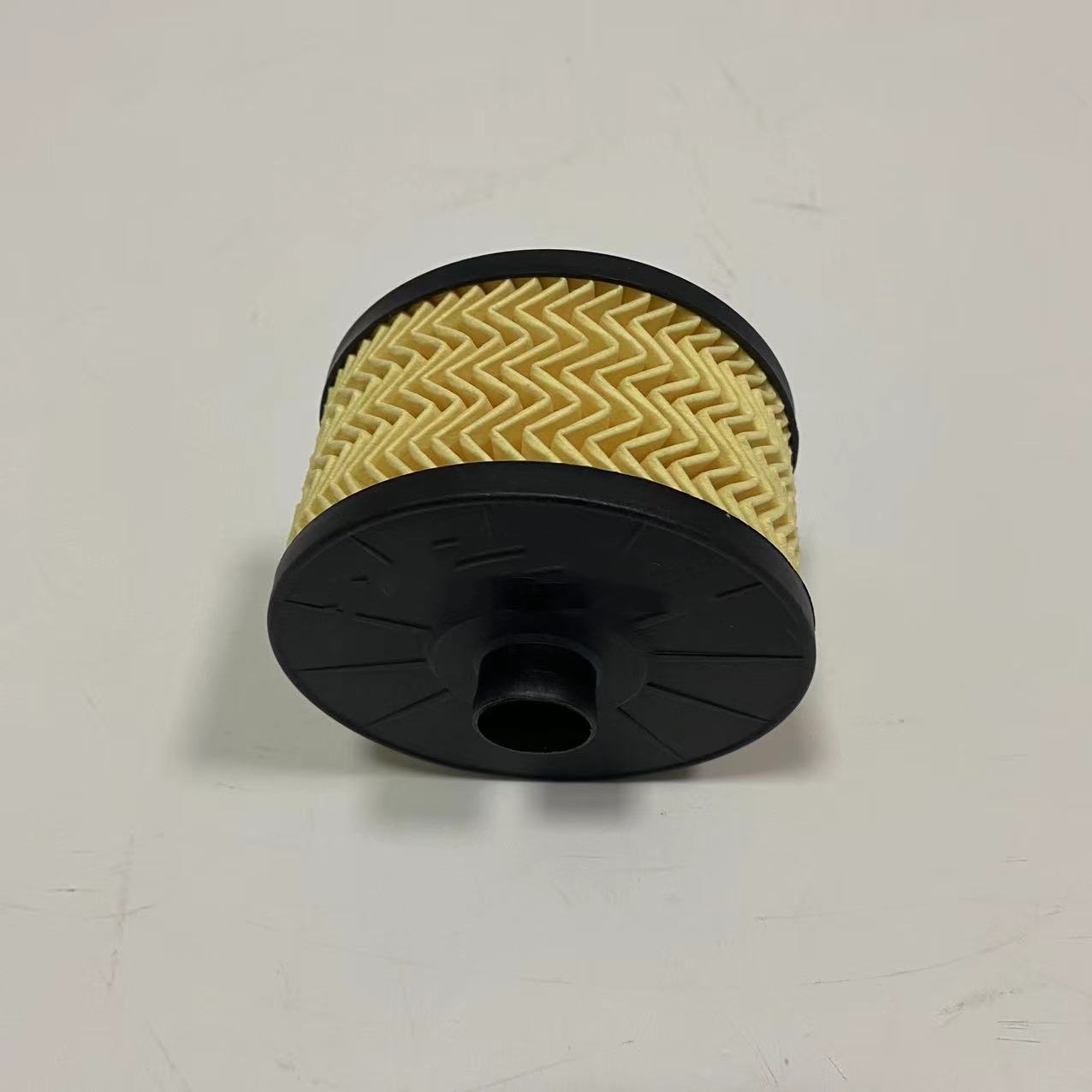 Mga filter ng langis 152082327R